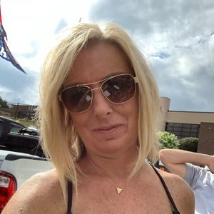 Meet your Posher, Traci